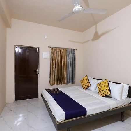 Spot On 64818 Hotel Minal Jamnagar Luaran gambar