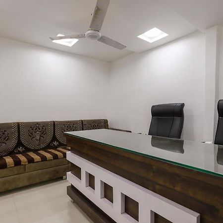 Spot On 64818 Hotel Minal Jamnagar Luaran gambar