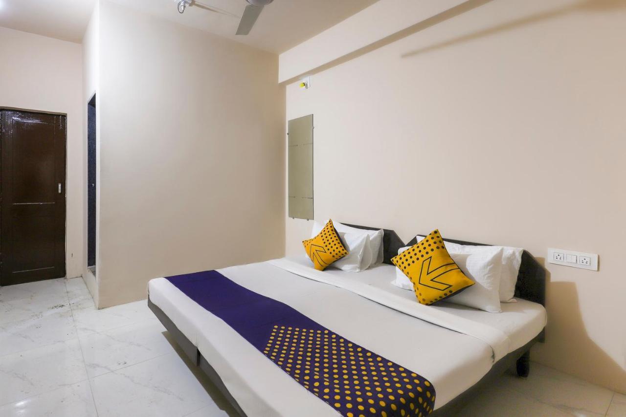 Spot On 64818 Hotel Minal Jamnagar Luaran gambar