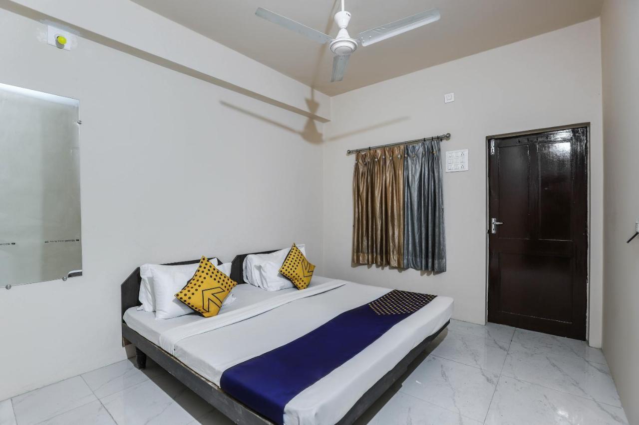Spot On 64818 Hotel Minal Jamnagar Luaran gambar