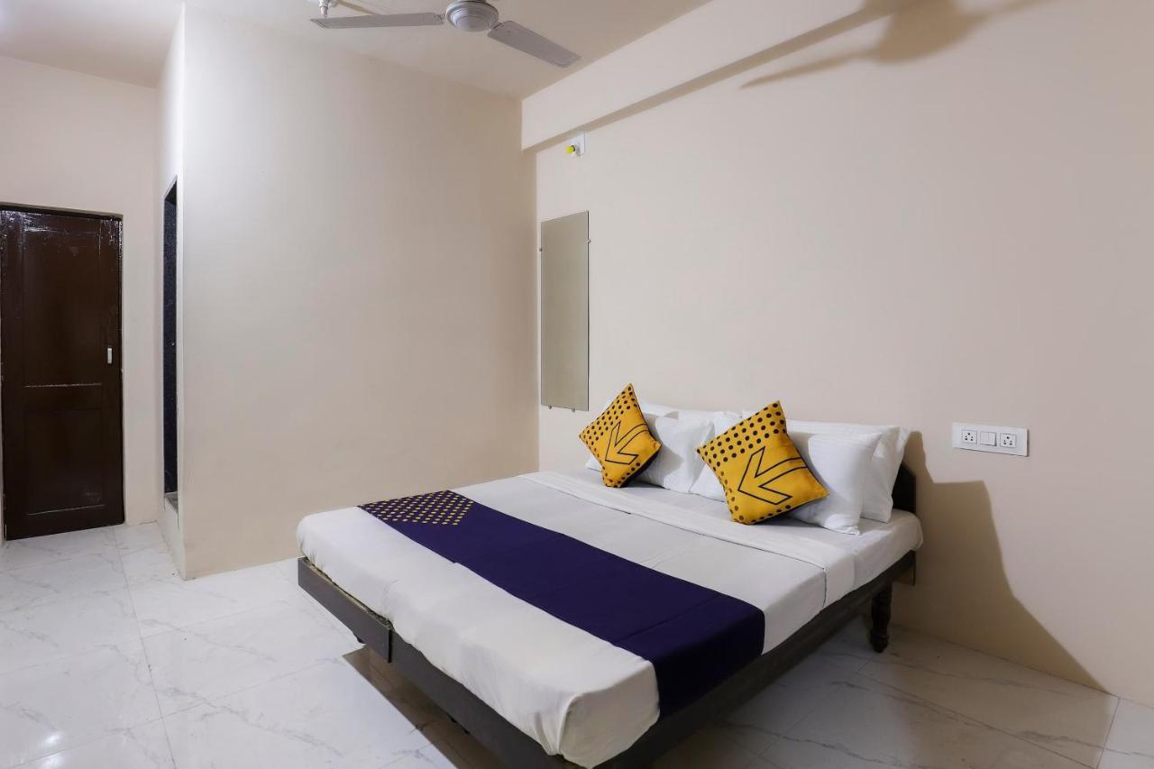 Spot On 64818 Hotel Minal Jamnagar Luaran gambar