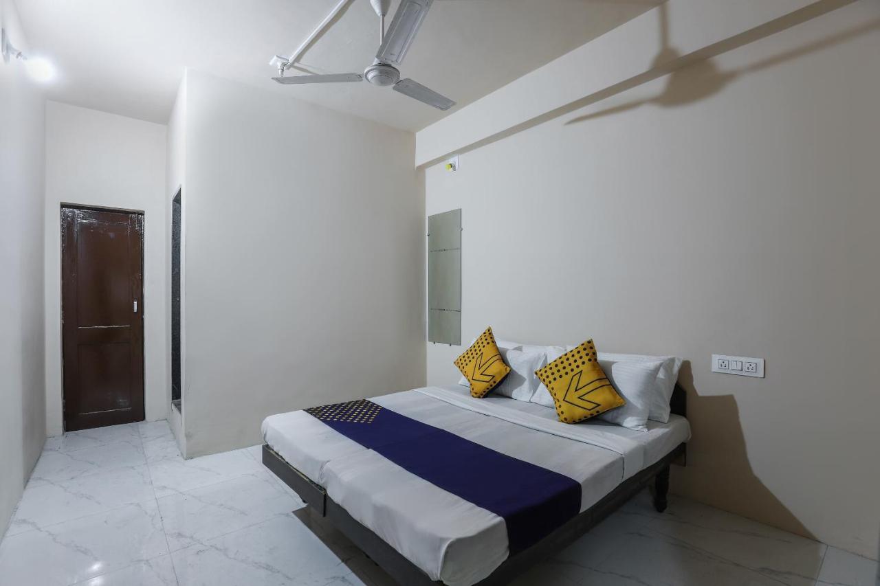 Spot On 64818 Hotel Minal Jamnagar Luaran gambar