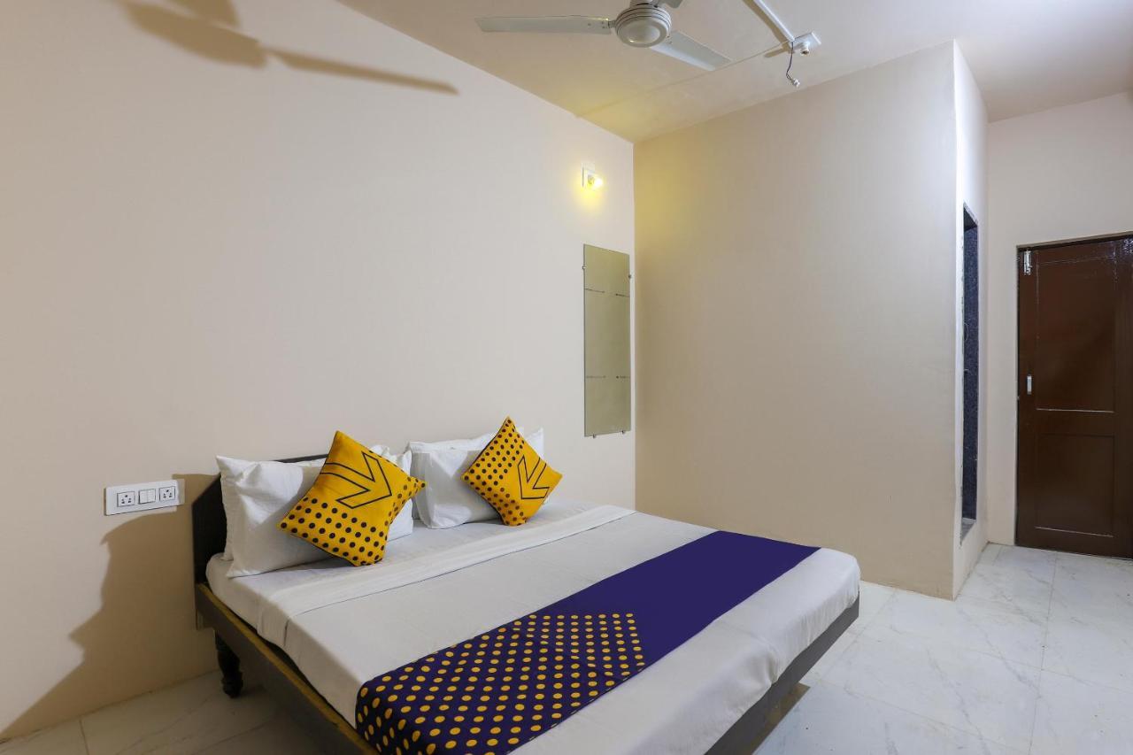 Spot On 64818 Hotel Minal Jamnagar Luaran gambar